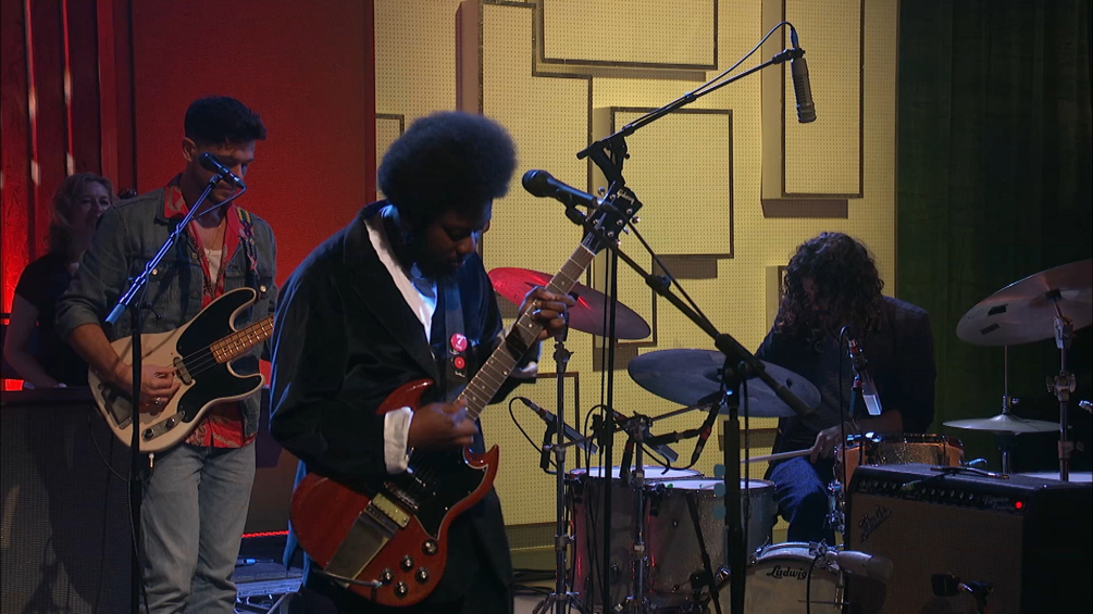 Michael Kiwanuka performing 'You Ain't the Problem'