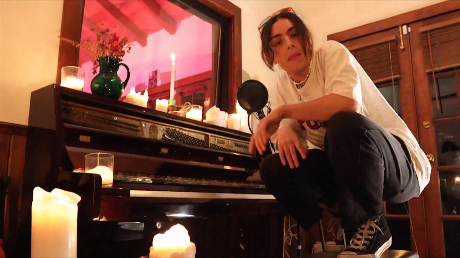 Charli XCX performing Visions